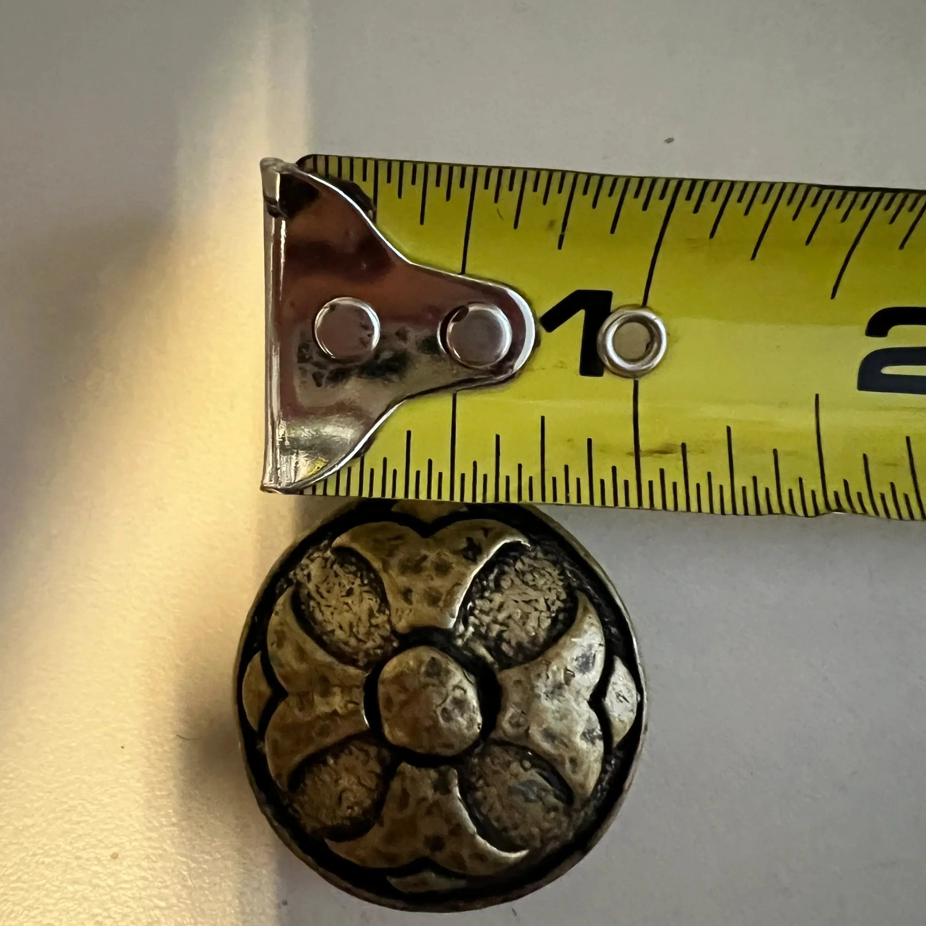 Gold Tone Embossed Concho with Screw- size