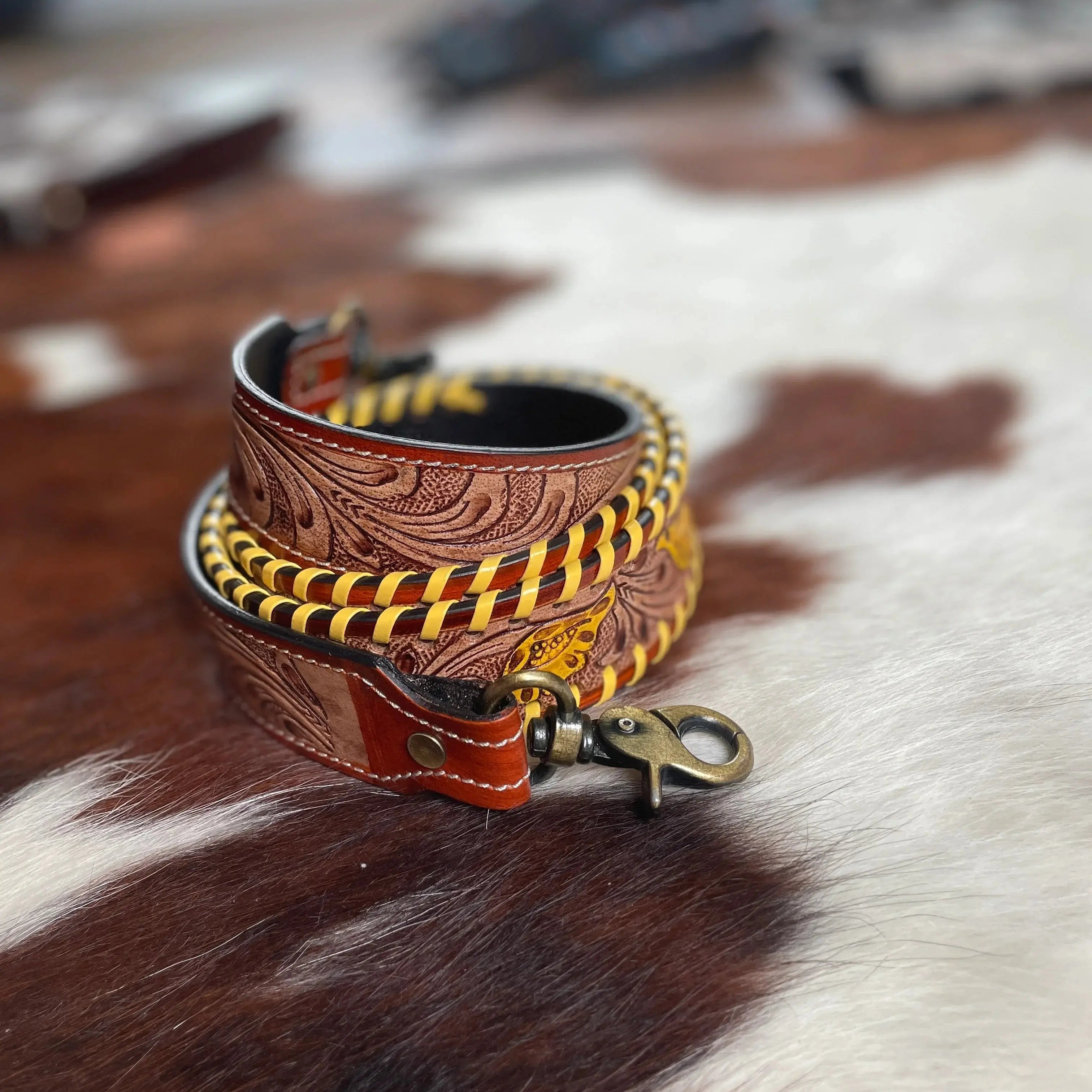 GOLDEN STRAP