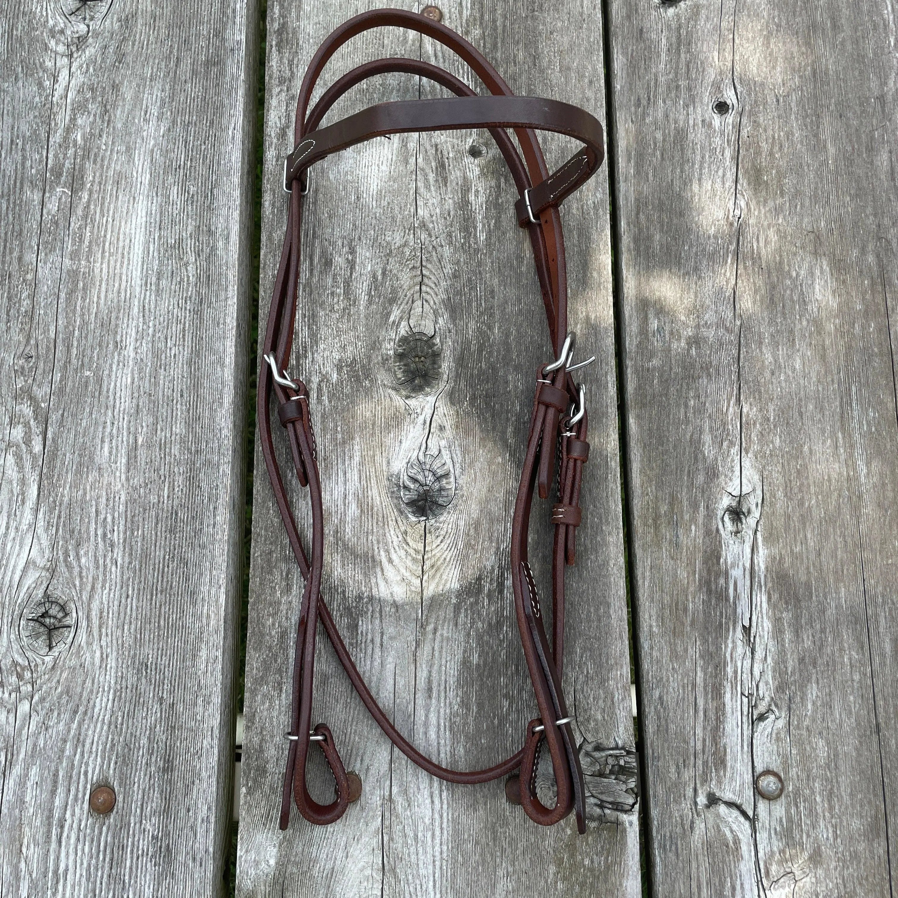Oiled harness leather headstall with quick change bit loops Horse