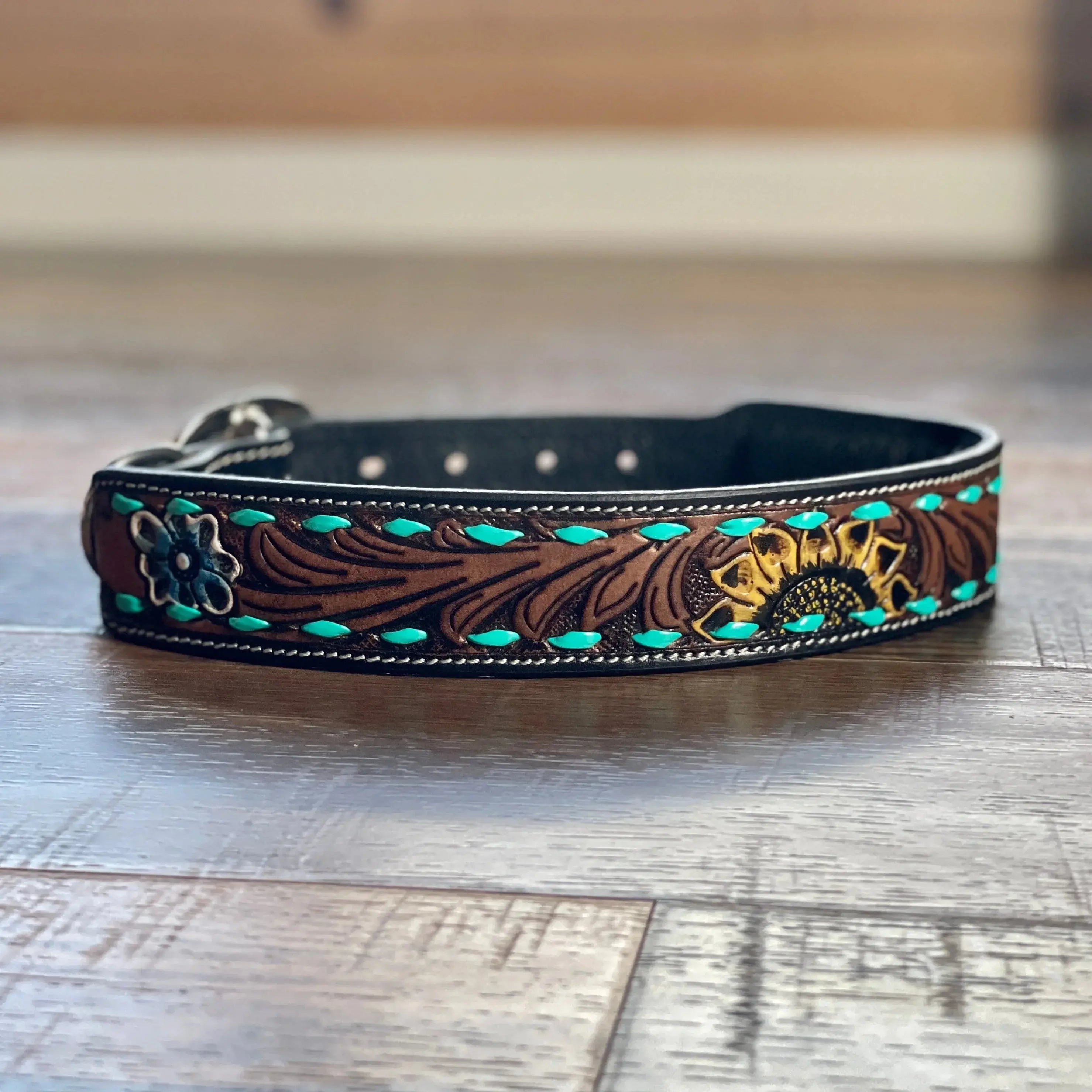 SCENIC SUNFLOWER HAND-TOOLED PADDED LEATHER DOG COLLAR Dog