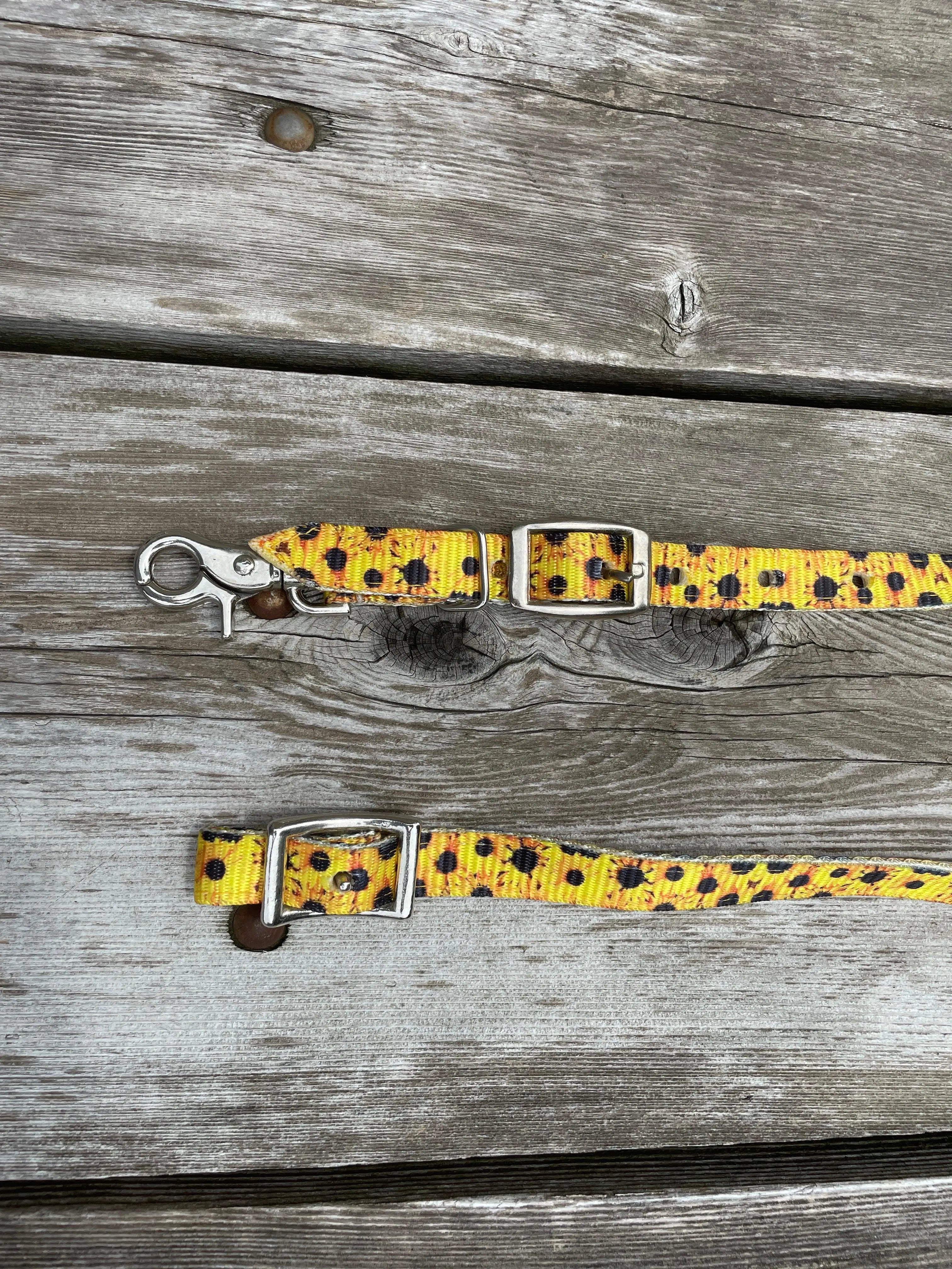 Premium Nylon wither strap with Sunflower Print. Horse