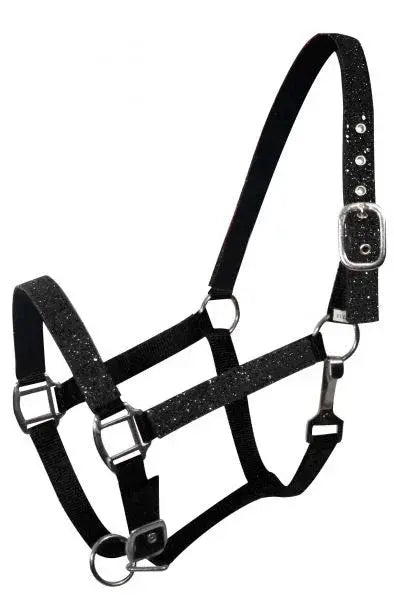 Average horse size nylon halter with neoprene lined nose and crown.