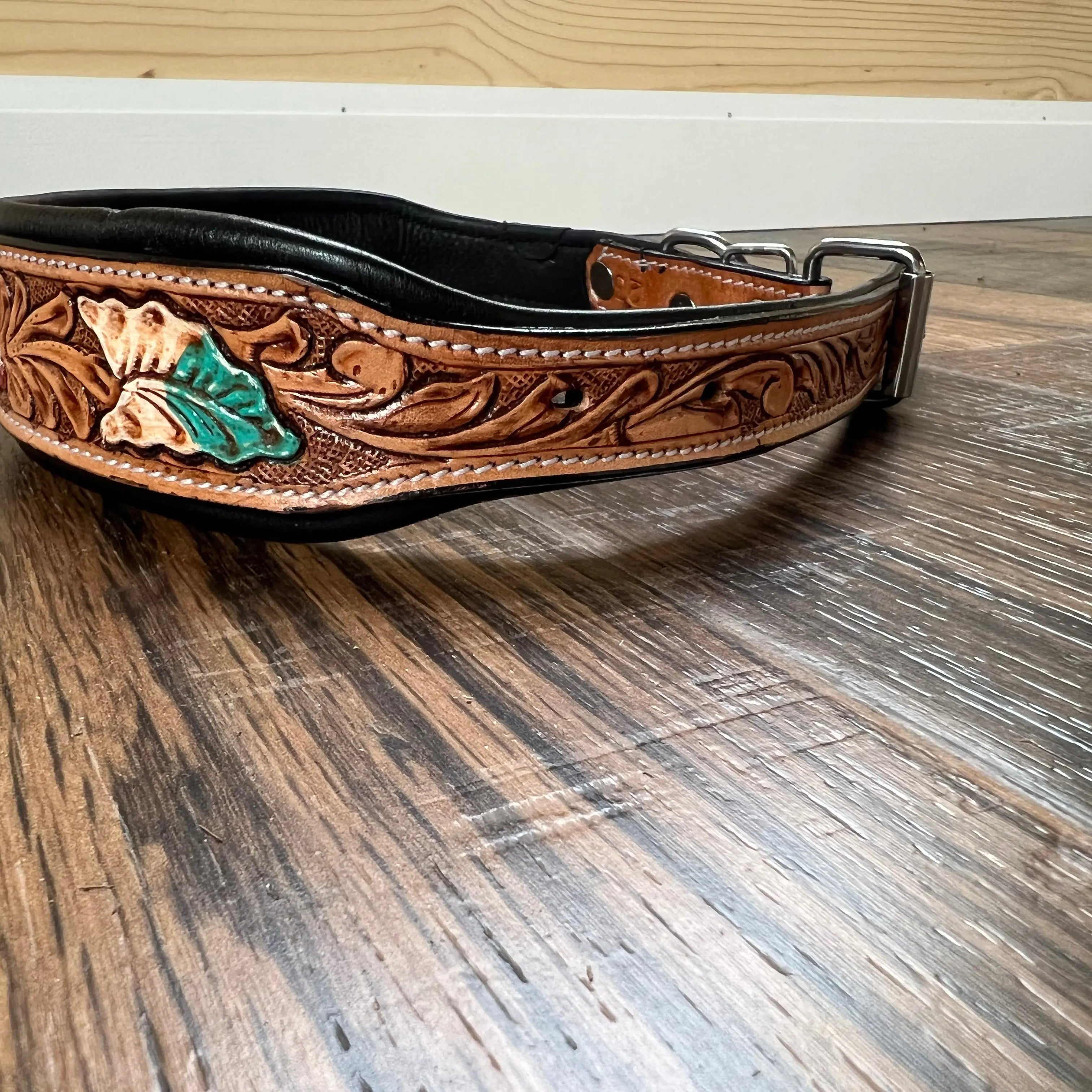 Handcrafted Padded Leather Tooled Dog Collar Red Leaf Dog