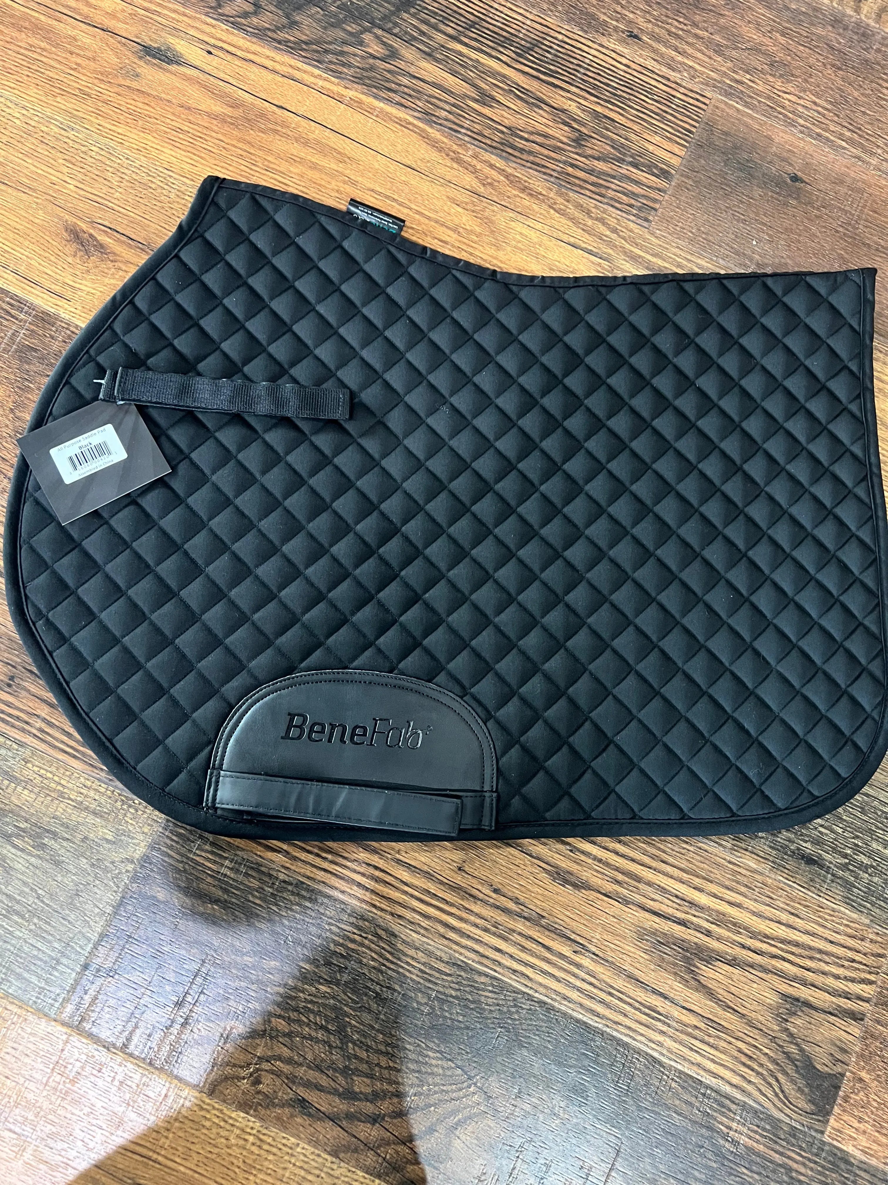 New Benefab black quilted therapeutic saddle pad with diamond pattern
