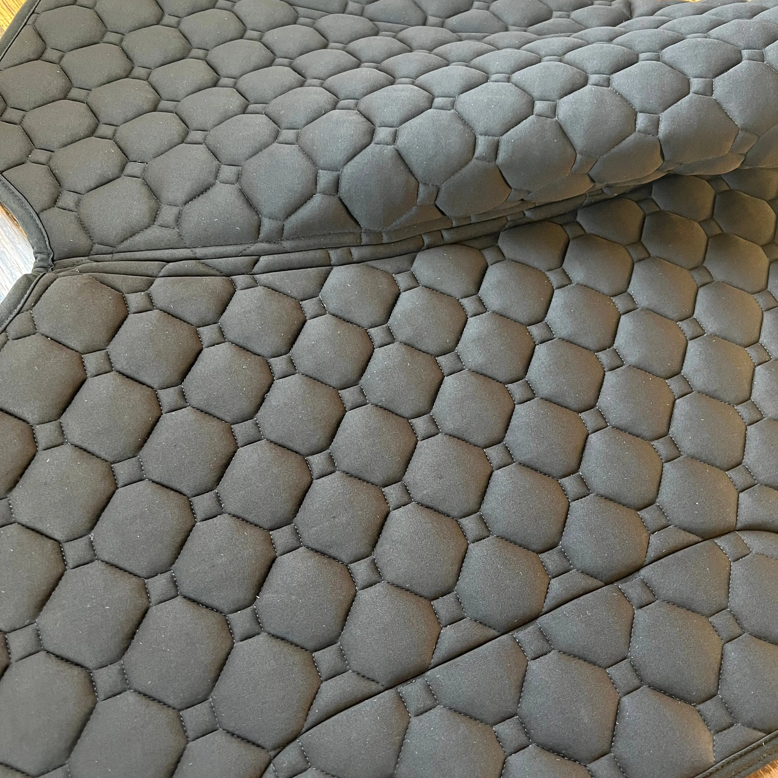 *NEW* Benefab THERAPEUTIC WESTERN PAD-Black Horse