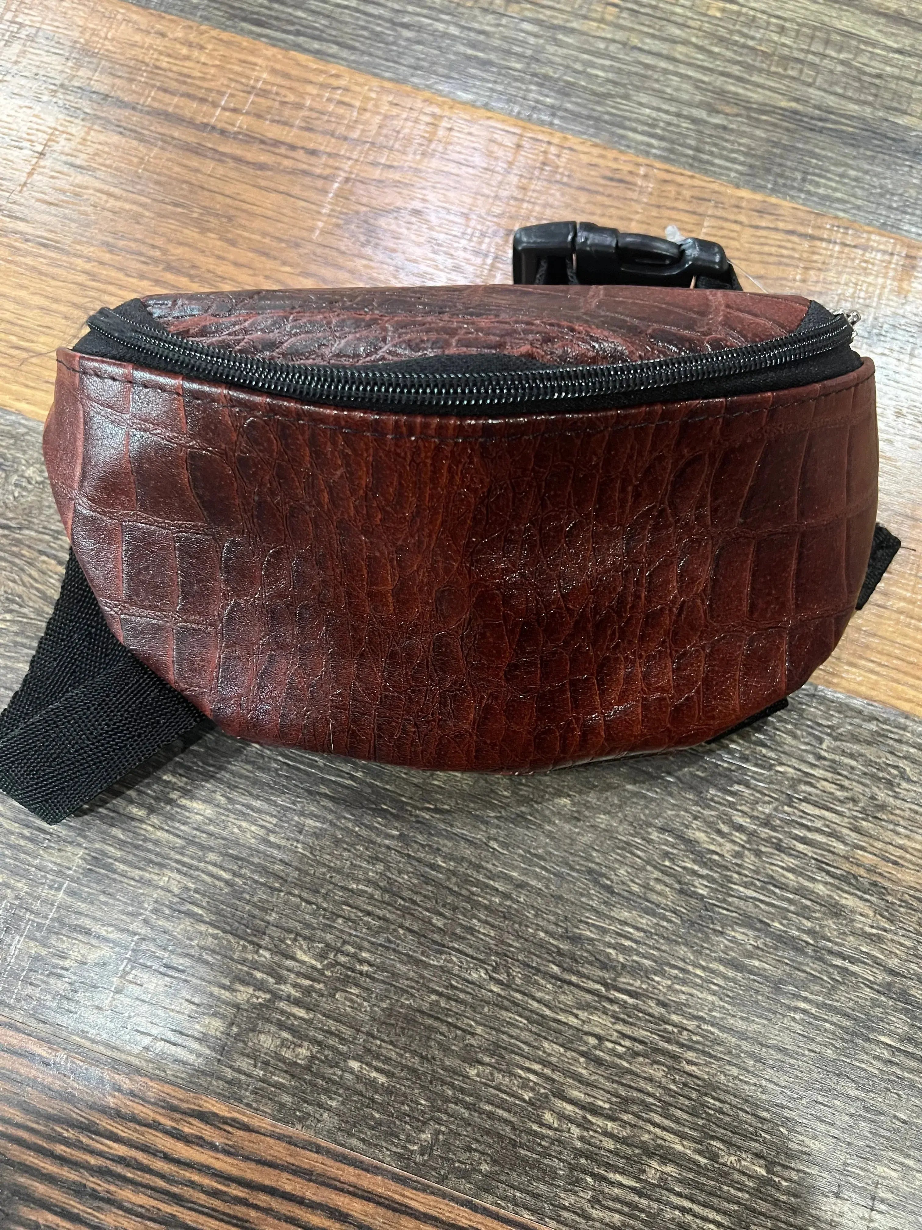 Assorted Prints and Colors Leather Saddle Pouch Horse