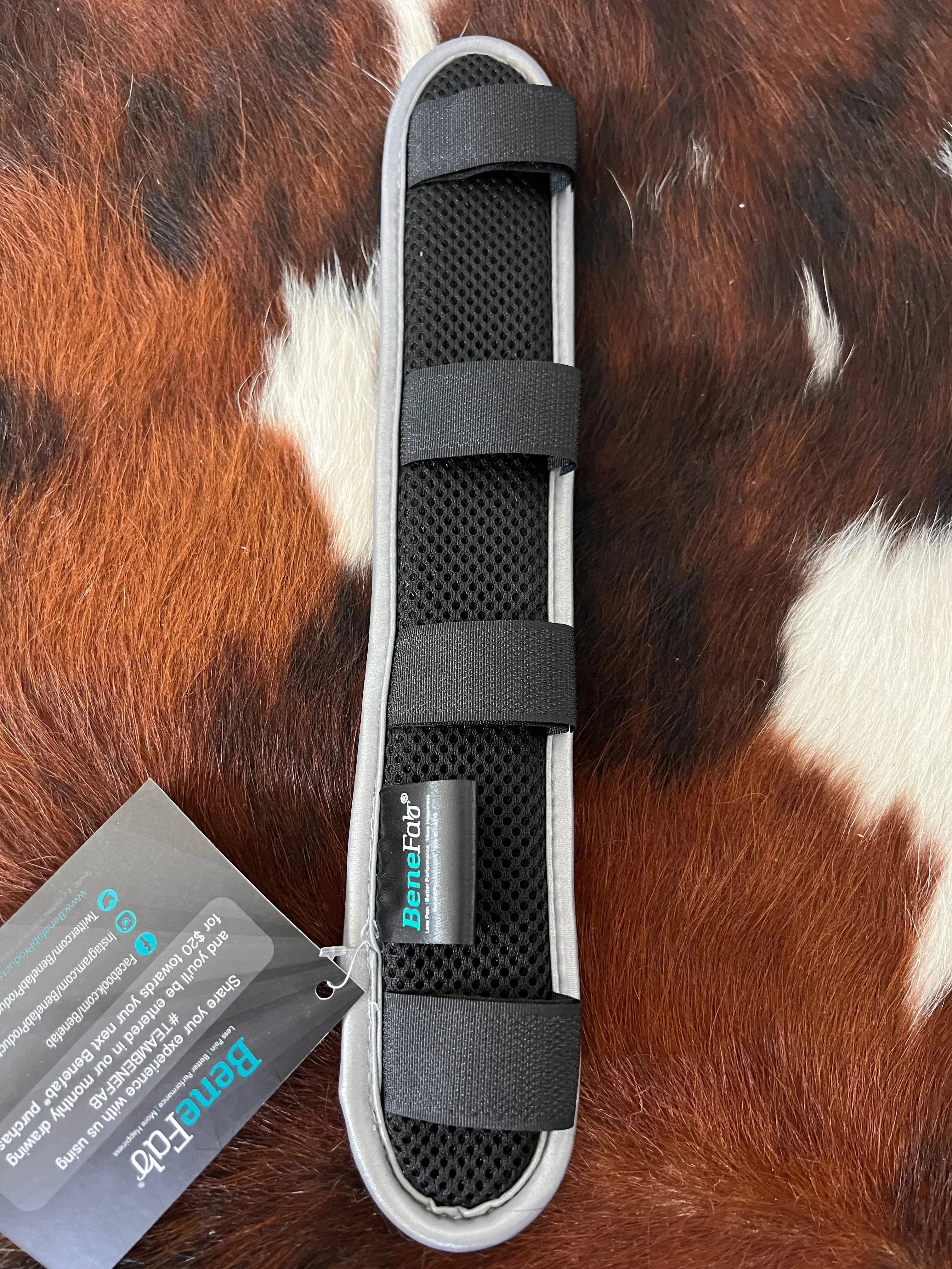 BeneFab Therapeutic Poll Pad Horse