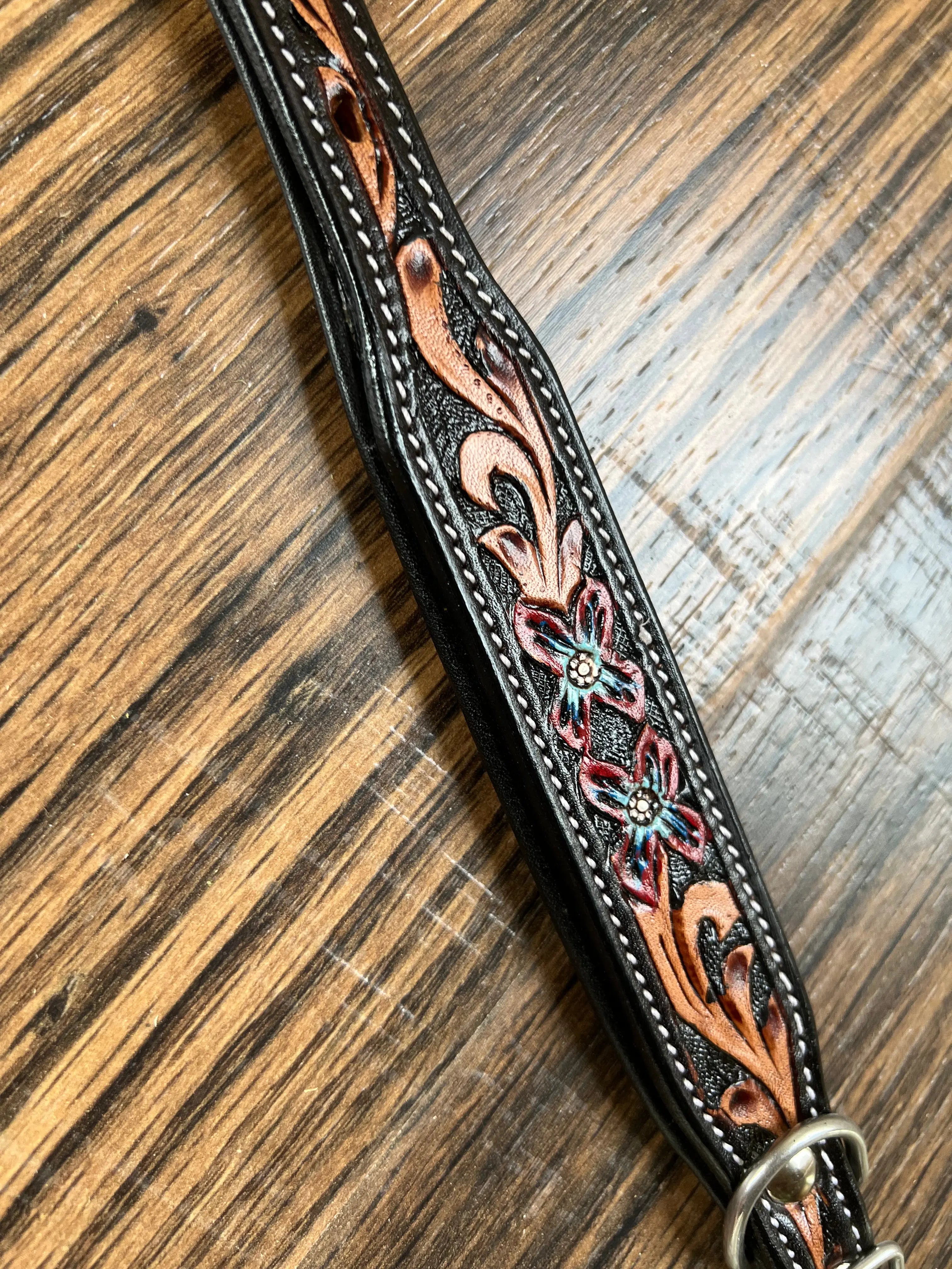 Handcrafted Padded Leather Tooled Dog Collar Blue/Red flowers Dog