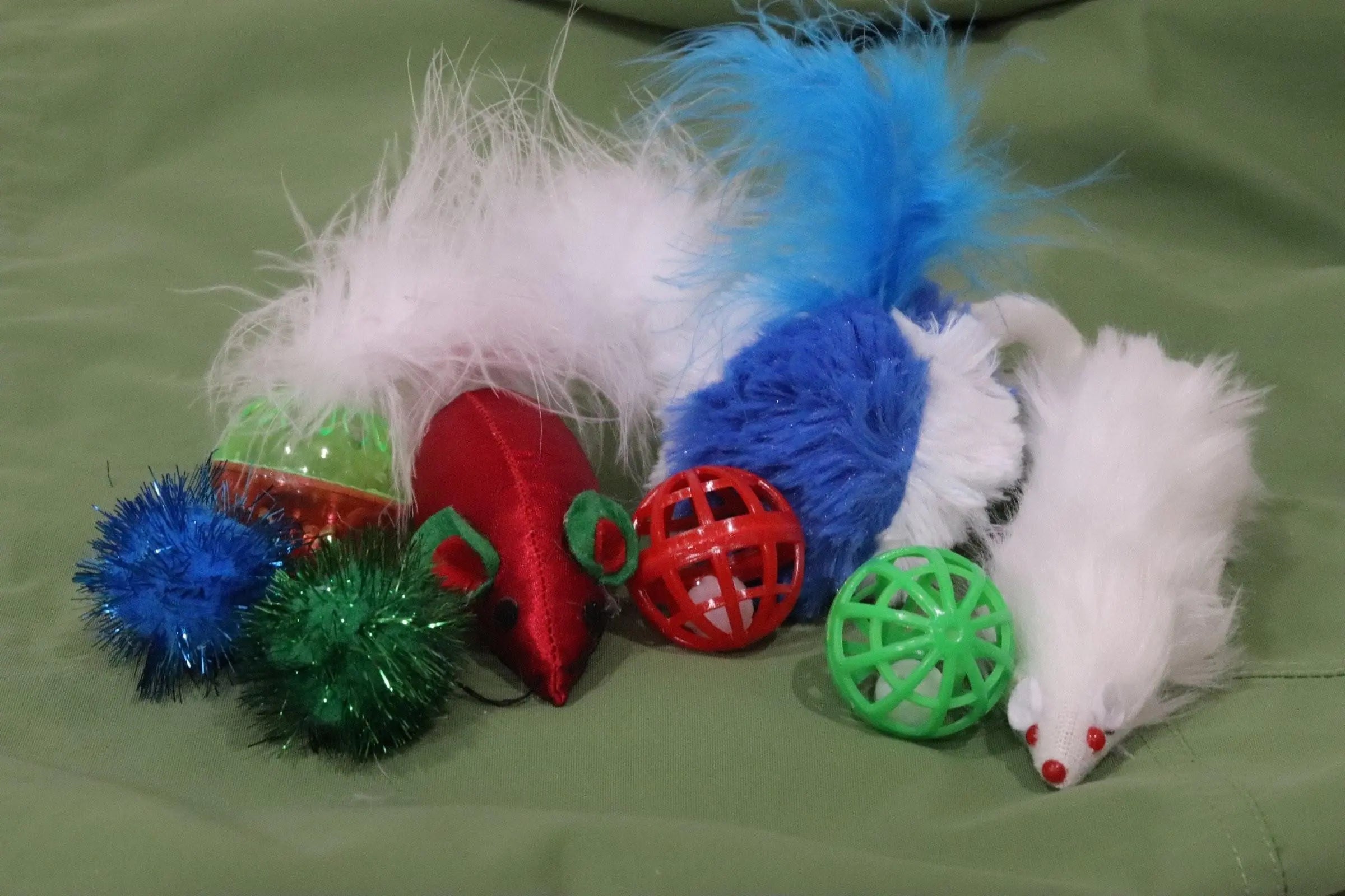 Cat Toy Assorted Variety 8 Pack Cat