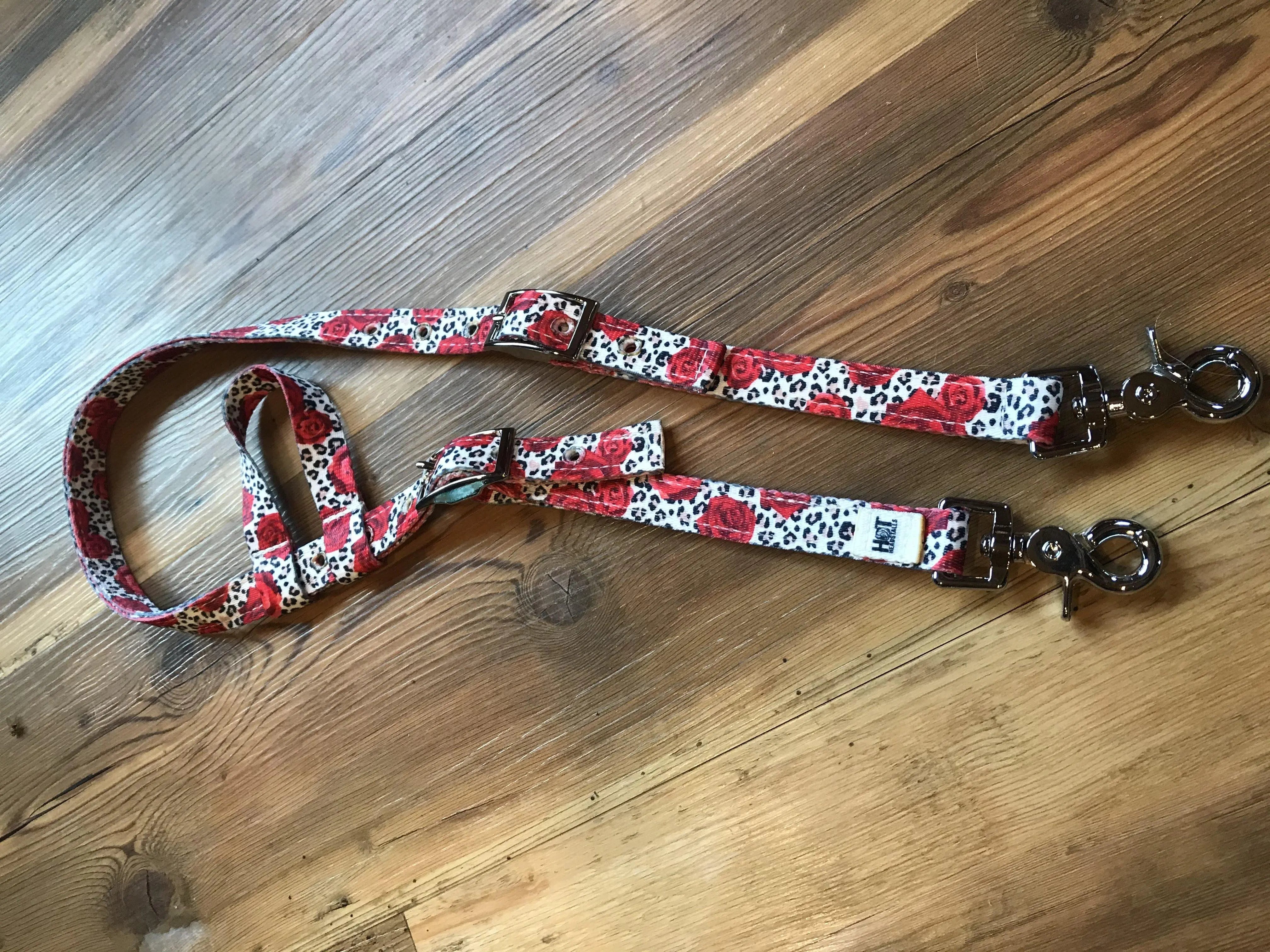 One Ear Headstalls Colorful Styles & Patterns Cheetah Rose Scissor Snaps Horse