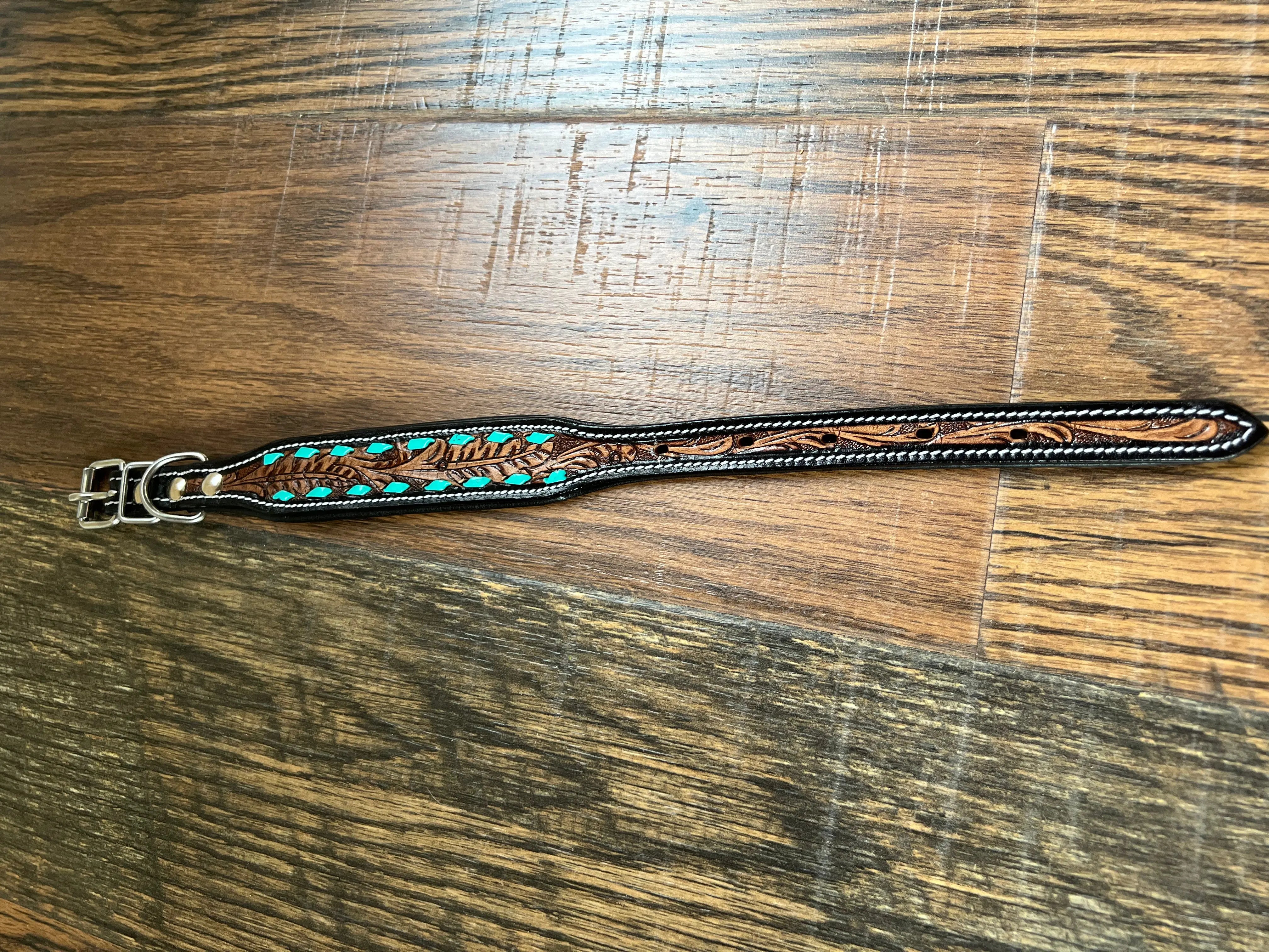 Handcrafted Padded Leather Tooled Dog Collar Leaf tooling and Teal lacing Dog