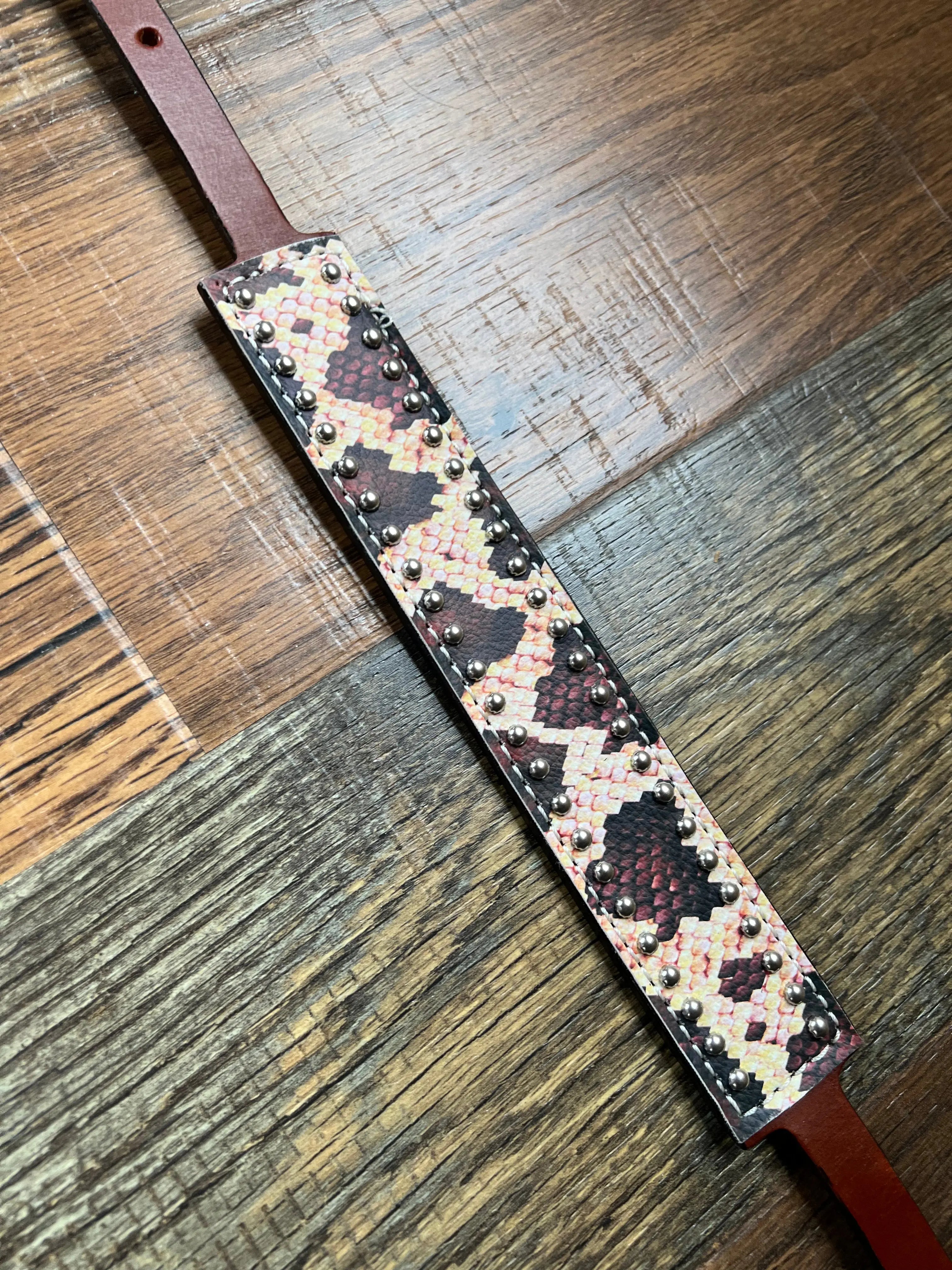 Snake Skin Pattern Wither Strap Horse