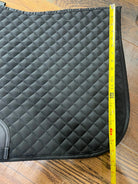 New Benefab black quilted therapeutic saddle pad with diamond stitching